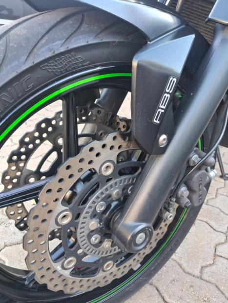 KAWASAKI ER-6N 650 ABS, Foto 2