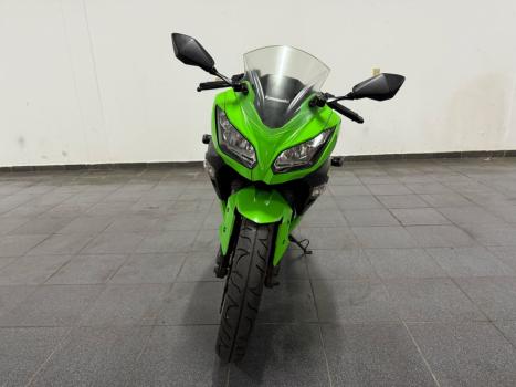 KAWASAKI Ninja 300 , Foto 2