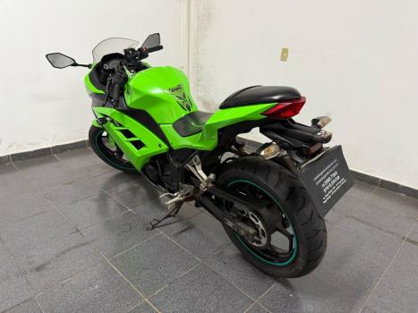 KAWASAKI Ninja 300 , Foto 7