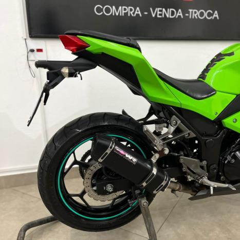 KAWASAKI Ninja 300 , Foto 4