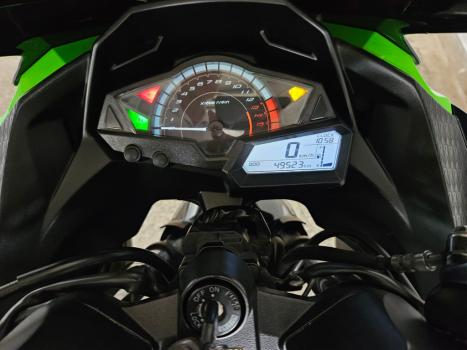 KAWASAKI Ninja 300 ABS, Foto 4