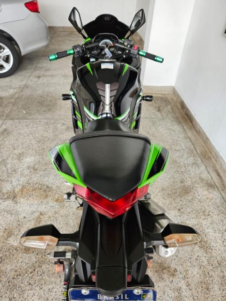 KAWASAKI Ninja 300 ABS, Foto 5