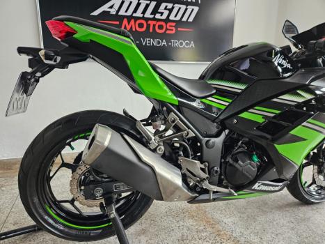 KAWASAKI Ninja 300 ABS, Foto 6