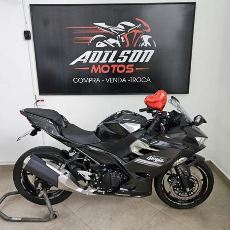 KAWASAKI Ninja 400 , Foto 1