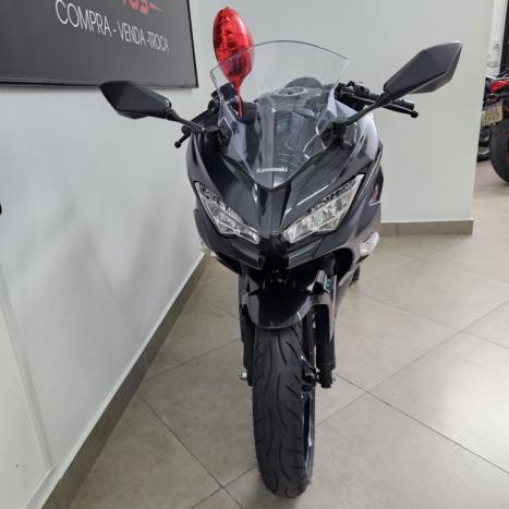 KAWASAKI Ninja 400 , Foto 2