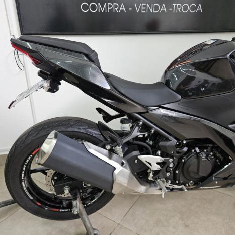 KAWASAKI Ninja 400 , Foto 8