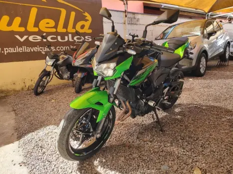 KAWASAKI Z 400 ABS, Foto 2