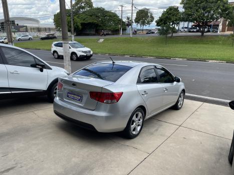 KIA Cerato Sedan 1.6 16V 4P EX, Foto 4