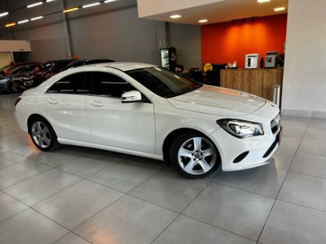 MERCEDES-BENZ CLA 180 1.6 16V 4P CGI TURBO 7G-TRONIC DCT AUTOMTICO, Foto 3