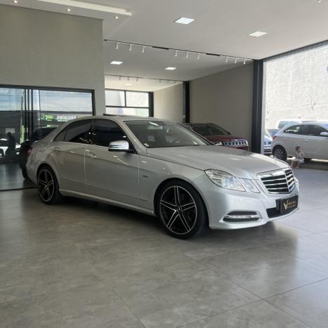 MERCEDES-BENZ E 250 1.8 16V 4P CGI AVANTGARDE AUTOMTICO, Foto 3