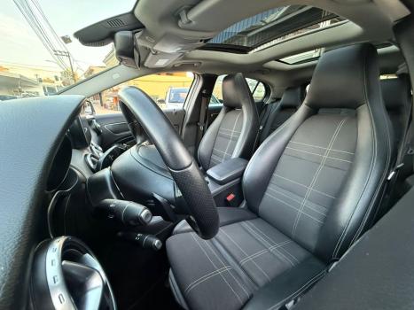 MERCEDES-BENZ GLA 200 1.6 16V 4P FLEX CGI ENDURO TURBO AUTOMTICO, Foto 7