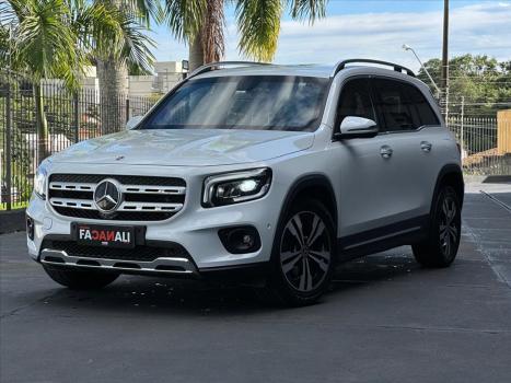 MERCEDES-BENZ GLB 200 , Foto 2