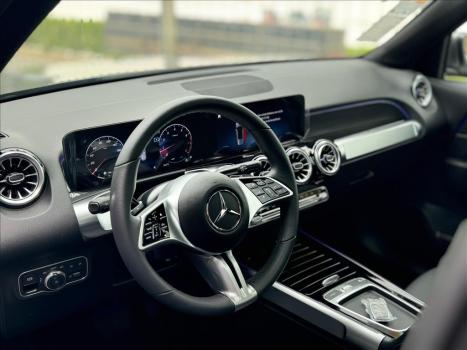 MERCEDES-BENZ GLB 220 2.0 16V 4P MHEV PROGRESSIVE 4MATIC DCT AUTOMTICO, Foto 14
