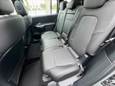 MERCEDES-BENZ GLB 220 2.0 16V 4P MHEV PROGRESSIVE 4MATIC DCT AUTOMTICO, Foto 17