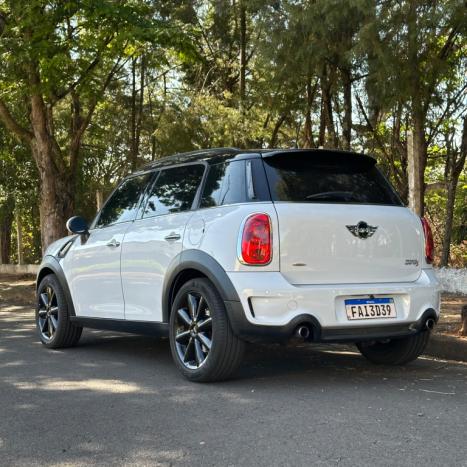 MINI Countryman 1.6 16V S TURBO, Foto 3