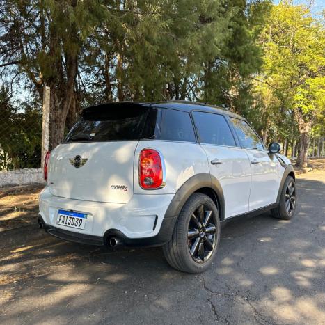 MINI Countryman 1.6 16V S TURBO, Foto 4