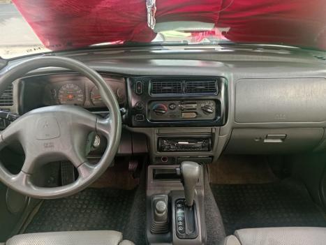 MITSUBISHI L 200 Outdoor 2.5 HPE 4X4 CABINE DUPLA TURBO DIESEL INTERCOOLER AUTOMTICO, Foto 6