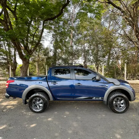 MITSUBISHI L 200 Savana 2.5 SAVANA 4X4 TURBO DIESEL CABINE DUPLA, Foto 5