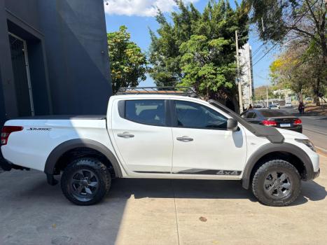 MITSUBISHI L 200 Savana 2.5 SAVANA 4X4 TURBO DIESEL CABINE DUPLA, Foto 5