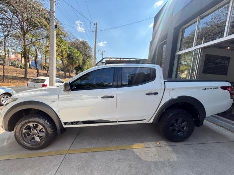 MITSUBISHI L 200 Savana 2.5 SAVANA 4X4 TURBO DIESEL CABINE DUPLA, Foto 9