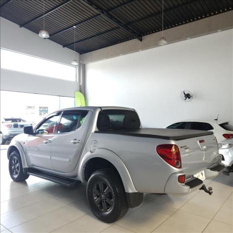 MITSUBISHI L 200 Triton 3.2 16V HPE 4X4 CABINE DUPLA TURBO DIESEL INTERCOOLER AUTOMTICO, Foto 8