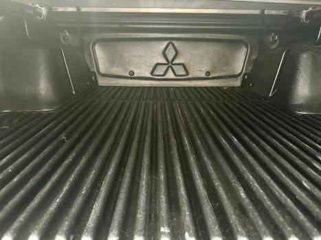 MITSUBISHI L 200 Triton 3.2 16V HPE 4X4 CABINE DUPLA TURBO DIESEL INTERCOOLER, Foto 16