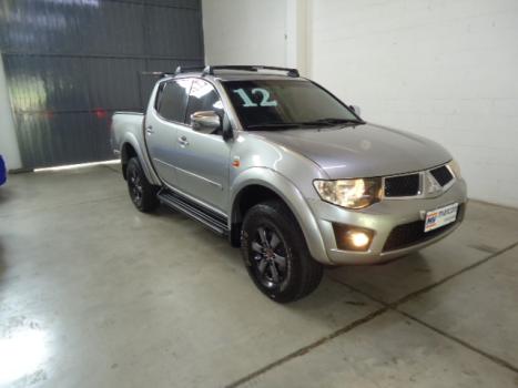 MITSUBISHI L 200 Triton 3.2 16V HPE 4X4 CABINE DUPLA TURBO DIESEL INTERCOOLER AUTOMTICO, Foto 3