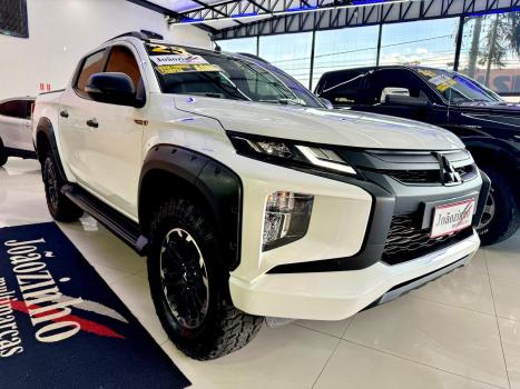 MITSUBISHI L 200 Triton 2.4 16V SPORT HPE 4X4 CABINE DUPLA TURBO DIESEL AUTOMTICO, Foto 2