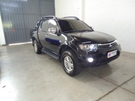 MITSUBISHI L 200 Triton 3.5 V6 HPE 4X4 FLEX CABINE DUPLA AUTOMTICO, Foto 3