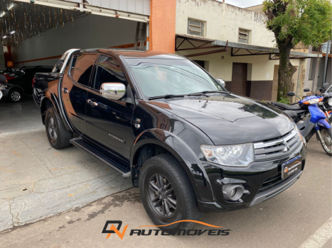 MITSUBISHI L 200 Triton 3.5 V6 HPE 4X4 FLEX CABINE DUPLA AUTOMTICO, Foto 8