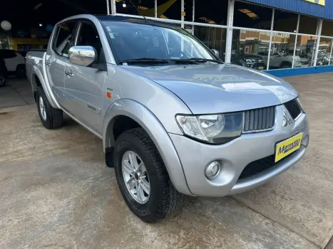 MITSUBISHI L 200 Triton 3.2 16V HPE 4X4 CABINE DUPLA TURBO DIESEL INTERCOOLER AUTOMTICO, Foto 3