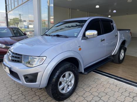 MITSUBISHI L 200 Triton 2.4 16V FLEX HLS CABINE DUPLA, Foto 2