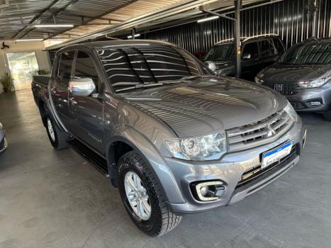 MITSUBISHI L 200 Triton 3.2 16V HPE 4X4 CABINE DUPLA TURBO DIESEL INTERCOOLER AUTOMTICO, Foto 5