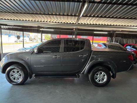 MITSUBISHI L 200 Triton 3.2 16V HPE 4X4 CABINE DUPLA TURBO DIESEL INTERCOOLER AUTOMTICO, Foto 7