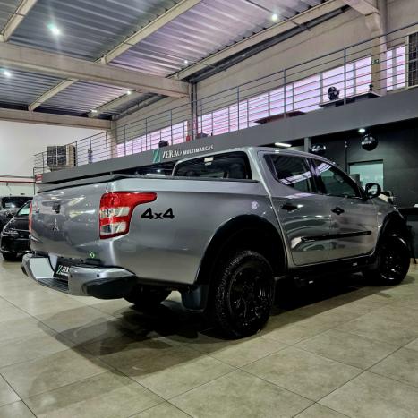 MITSUBISHI L 200 Triton 2.4 16V FLEX GLX 4X4 OUTDOOR CABINE DUPLA, Foto 4