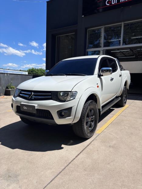 MITSUBISHI L 200 Triton 2.4 16V FLEX HLS CABINE DUPLA, Foto 2