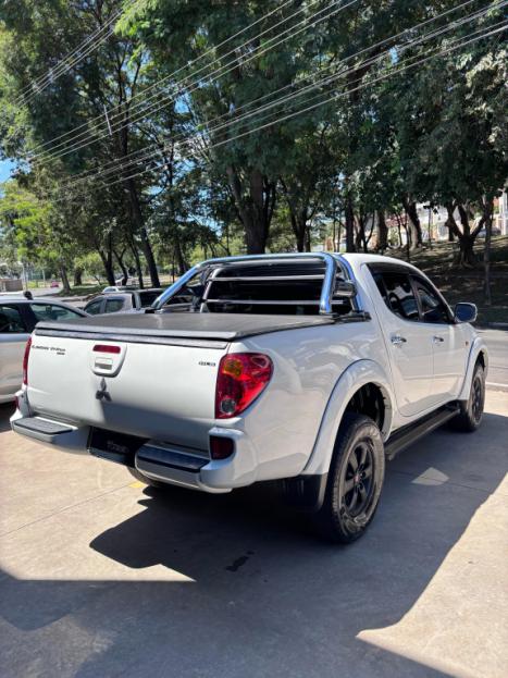 MITSUBISHI L 200 Triton 2.4 16V FLEX HLS CABINE DUPLA, Foto 6