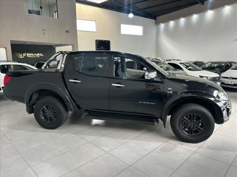 MITSUBISHI L 200 Triton 3.5 V6 HPE 4X4 FLEX CABINE DUPLA AUTOMTICO, Foto 7