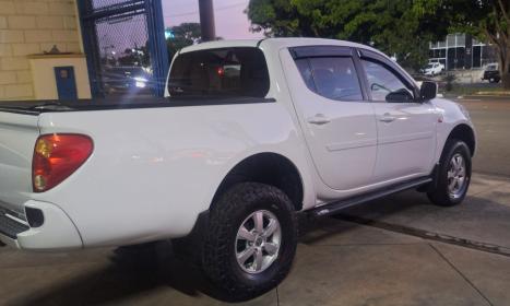 MITSUBISHI L 200 Triton 3.2 16V GLS 4X4 CABINE DUPLA TURBO DIESEL INTERCOOLER, Foto 4