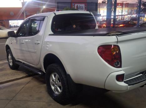 MITSUBISHI L 200 Triton 3.2 16V GLS 4X4 CABINE DUPLA TURBO DIESEL INTERCOOLER, Foto 5