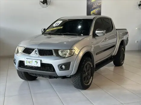 MITSUBISHI L 200 Triton 3.2 16V HPE 4X4 CABINE DUPLA TURBO DIESEL INTERCOOLER AUTOMTICO, Foto 1