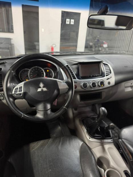 MITSUBISHI L 200 Triton 3.2 16V HPE 4X4 CABINE DUPLA TURBO DIESEL INTERCOOLER, Foto 7
