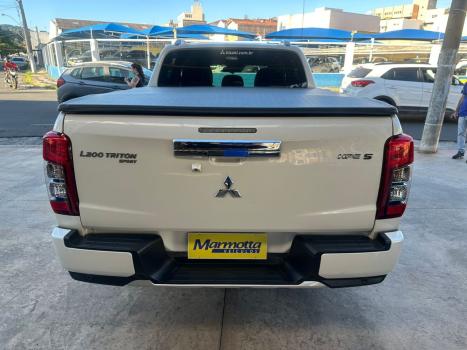 MITSUBISHI L 200 Triton , Foto 5