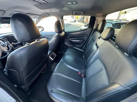 MITSUBISHI L 200 Triton , Foto 10