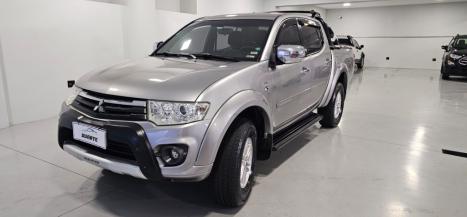 MITSUBISHI L 200 Triton 3.2 16V HPE 4X4 CABINE DUPLA TURBO DIESEL INTERCOOLER AUTOMTICO, Foto 3