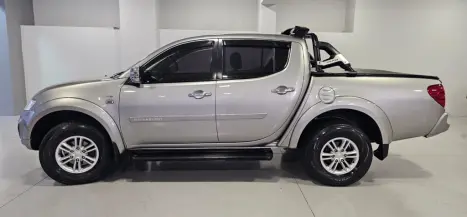 MITSUBISHI L 200 Triton 3.2 16V HPE 4X4 CABINE DUPLA TURBO DIESEL INTERCOOLER AUTOMTICO, Foto 7