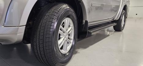 MITSUBISHI L 200 Triton 3.2 16V HPE 4X4 CABINE DUPLA TURBO DIESEL INTERCOOLER AUTOMTICO, Foto 19
