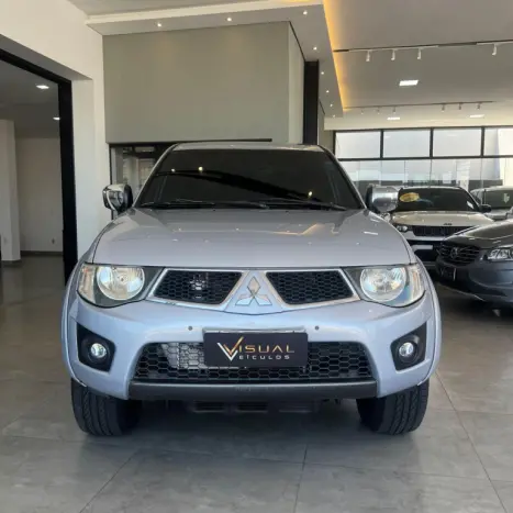 MITSUBISHI L 200 Triton 3.2 16V HPE 4X4 CABINE DUPLA TURBO DIESEL INTERCOOLER AUTOMTICO, Foto 2