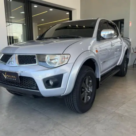MITSUBISHI L 200 Triton 3.2 16V HPE 4X4 CABINE DUPLA TURBO DIESEL INTERCOOLER AUTOMTICO, Foto 17