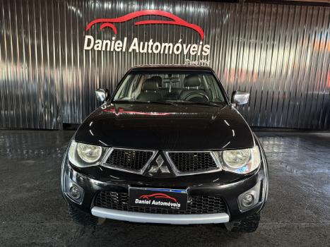 MITSUBISHI L 200 Triton 3.2 16V HPE 4X4 CABINE DUPLA TURBO DIESEL INTERCOOLER AUTOMTICO, Foto 2